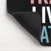Unterstützung für schwarze Trans LGBTQs Lebt Mater Mousepad (Ecke)