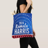 Unterstützung von Kamala Harris 2024 Progress and  Tasche (Von Nahem)