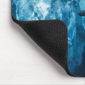 Unterwasser-Eisberg und ein Buckelwal Mousepad (Ecke)