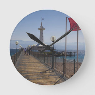 Unterwasser-Marinepark, Aussichtsturm Runde Wanduhr
