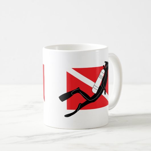UNTERWASSERATEMGERÄT Tauchen-Flagge mit männlichem Kaffeetasse (VorderseiteRechts)