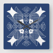 Unterwasserfischdesign mit blauem Hintergrund Quadratische Wanduhr (Vorderseite)