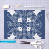 Unterwasserfischdesign mit blauem Hintergrund Seidenpapier (Handwerk)