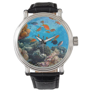 Unterwasserfische und Korallenschaukeln Armbanduhr