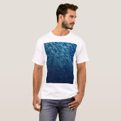 Unterwasserfischschule Abstrakt T-Shirt (Vorne ganz)