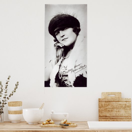 Unterzeichnetes Foto von Marie Lloyd Poster (Küche)