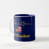 Unterzeichnung Präsidenten Barack Obama Zweifarbige Tasse (Vorderseite Links)