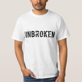 Unversehrtes weißes T-Shirt