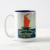 Unwesentliche Arbeitskräfte der Regierung Zweifarbige Tasse (Links)