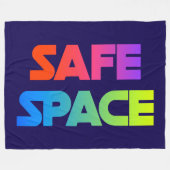 Unzerbrechlicher Stolz: Safe Space Blanket Fleecedecke (Vorderseite (Horizontal))