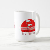 Upgrade der Zuhause-Sicherheit Kaffeetasse (VorderseiteRechts)