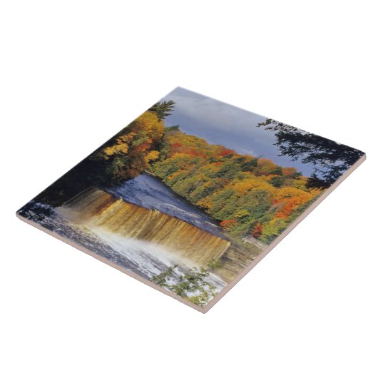 Upper Tahquamenon Falls in UP Michigan im Herbst Fliese (Seite)