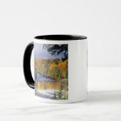 Upper Tahquamenon Falls in UP Michigan im Herbst Tasse (Vorderseite Links)