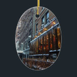 Upper West Side Icicles New York City Winter NYC Keramikornament<br><div class="desc">Das Original ist ein Farbfoto mit den Rädern,  die aus den Ober-West-Side-Cafés tropfen. Fotografiert in Manhattan,  New York City. Viele weitere NYC- und Naturfotos sind in diesem Shop erhältlich. Sehen Sie nicht genau,  wonach Sie suchen? Kontaktieren Sie Rebecca um ein Produkt speziell für Sie zu gestalten!</div>