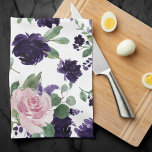 üppige Blüten | Lila und rosa Blütenschimmer Geschirrtuch<br><div class="desc">Die Drehung des modernen Bohemischen rustikalen, handbemalten Botanischen Bouquets mit Wasserfarben und blühenden Wasserfarben in luxuriösen, kühnen Purpur und Pink mit üppiger Vegetation botanisch. Aus der Kollektion "Boho Bloom" besteht dieses Layout aus einem Bohemischen Blumenstrauß mit strahlender Blume und Eukalyptusblüte. Für andere Farben, Stile oder koordinierende Produkte besuchen Sie bitte...</div>