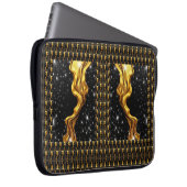 Üppiger Galaxy Stream Liquid Gold Black Monochrom Laptopschutzhülle (Vorne Rechts)