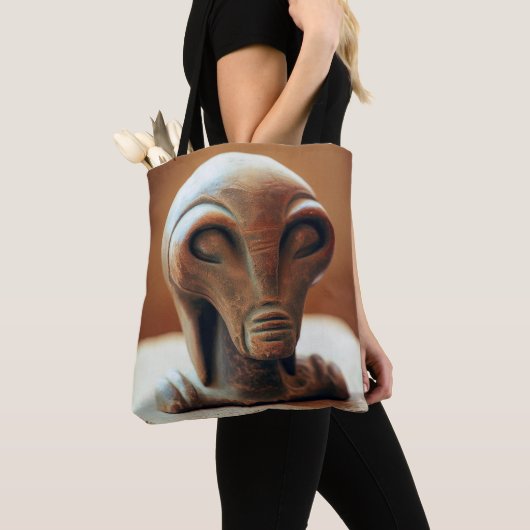Uralte Alien Statue Tasche (Von Nahem)