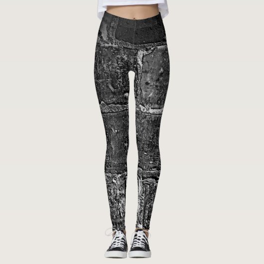 Urban Chic: Coole Brick-Wall-Textur Leggings (Vorderseite)