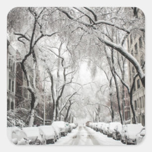 Urban Christmas Snow in Brooklyn NY Quadratischer Aufkleber