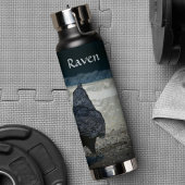 Urban Crow in Schattierungen von Grau und Schwarz Trinkflasche