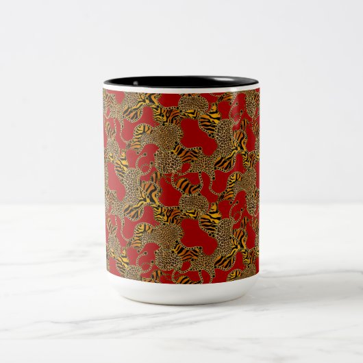 Urban Glam Animal Print With Chains On Red Zweifarbige Tasse (Mittel)