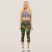 Urban Jungle Graffiti - kühne und energiegeladene  Capri Leggings (Vorderseite)