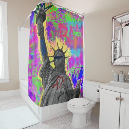 Urban Liberty Modern Artistic Collage Duschvorhang (Beispiel)