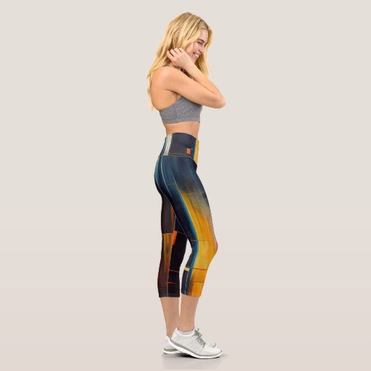 Urban Lights Abstract Geometry Capri Leggings (Rechts)