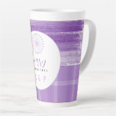 Urban Modern Lila Tartan Monogram Milchtasse (Rechte Ecke)