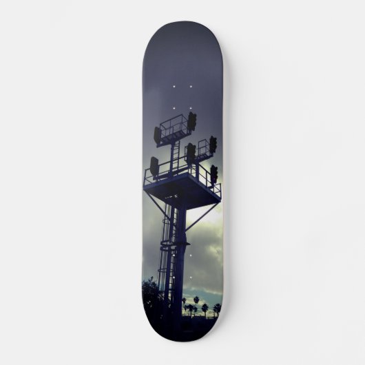 Urban Rustic Cityscape Riding Rails Skateboard (Vorderseite)