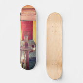Urban Rustic Cityscape Secret Keeper Skateboard (Vorderseite)