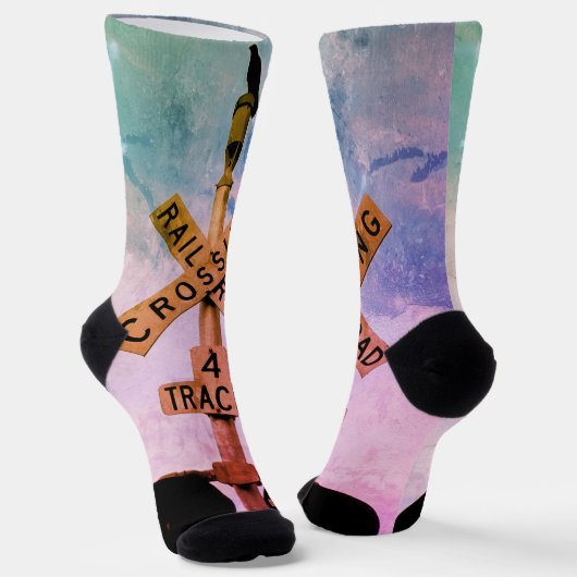 Urban Rustic Cityscape Waiting Crow Crew Socks Socken (Gewinkelt)