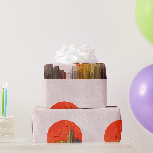 Urban Skyline mit Red Sun Grunge City Geschenkpapier