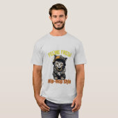 Urban Street Style Cat - Hip-Hop Legend Kitty 🎸🔥 T-Shirt (Vorne ganz)