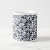 Urban Style Silver Gray Digital Camouflage Jumbo-Tasse (Vorderseite)