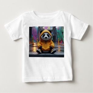 Urbaner Panda in gelber Kapuzenjacke Streetwear Baby T-shirt