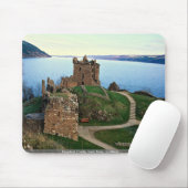 Urquhart Schloss, Loch Ness, Schottland Mousepad (Mit Mouse)