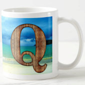 Ursprüngliche Monogram Holzbrief Q Beach Ocean Sze Kaffeetasse