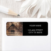 Ursprünglicher Winterschnee Land Alter Stall (Insitu)