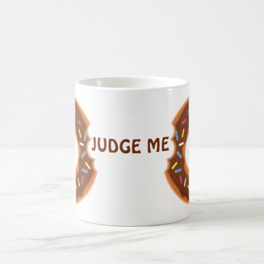 Urteile mich nicht über köstliche Tasse! Kaffeetasse (Mittel)