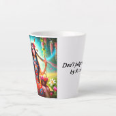 Urteilen Sie ein Buch nicht nach seinem Cover - Milchtasse (Vorderseite)