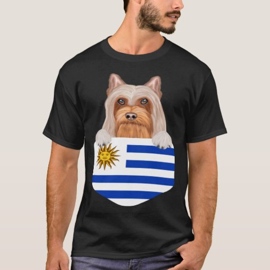 Uruguay Flag Silky Terrier Hund in Pocket T-Shirt (Vorderseite)