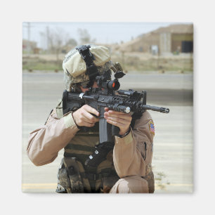 US Air Force Airman übernimmt Sicherheit Magnet