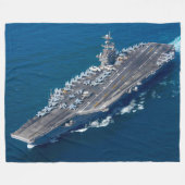 US AIRCRAFT CARRIER - CVN 74 FLEECEDECKE (Vorderseite (Horizontal))