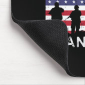 US-amerikanische Flaggensoldaten danken dem Gedenk Mousepad (Ecke)