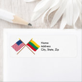 US-amerikanische und litauische Flaggen überquert (Insitu)