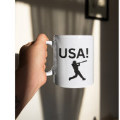 US-Baseballspieler mit Punkt als Kugel Kaffeetasse