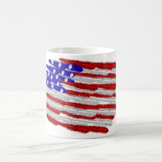 US-Flagge in Feathers Kaffeetasse (Mittel)