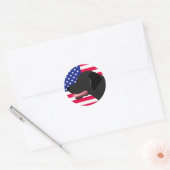 US-Flagge mit schwarzem Labrador Runder Aufkleber (Umschlag)