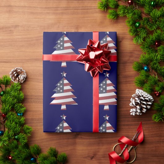 US Flagge Snowy Christmas Tree Patriotic W Geschenkpapier (Feiertagsgeschenk)